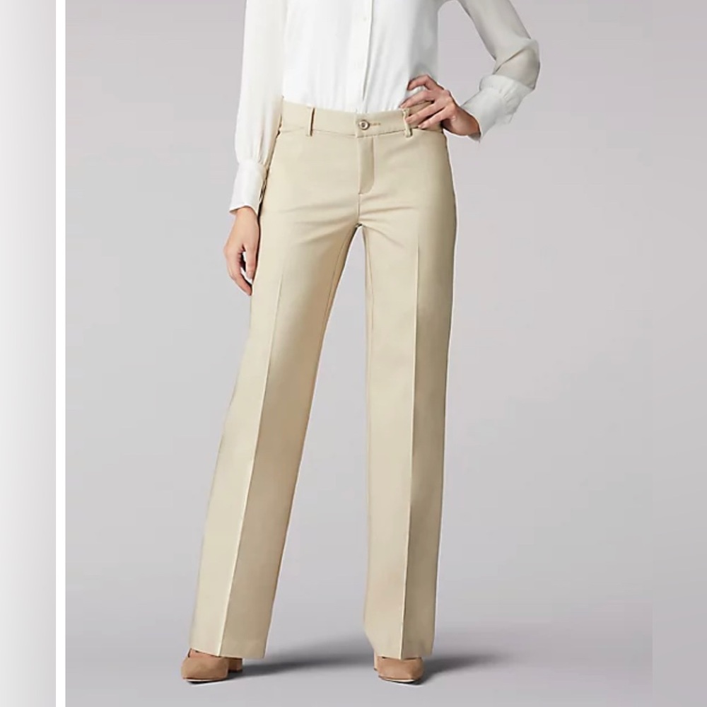 New Lee Women’s Flex Motion Khaki Trouser Pants Mid-rise, Regular Fit 6 Short
